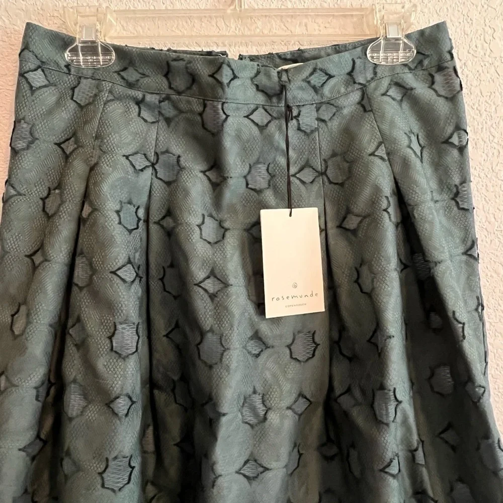 Rosemunde nwt line